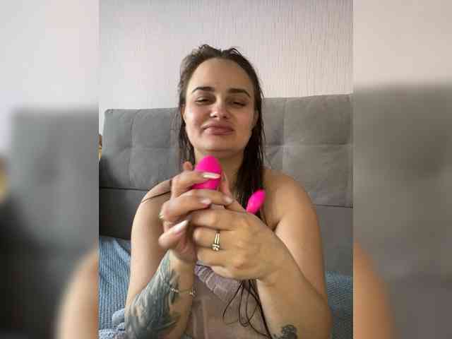 Sweetgirl31111 webcam