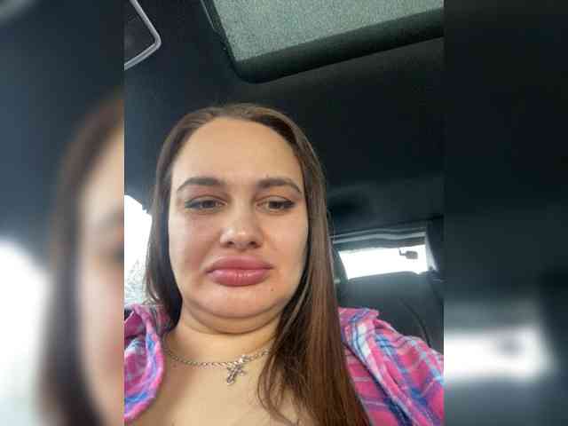 Sweetgirl31111 webcam