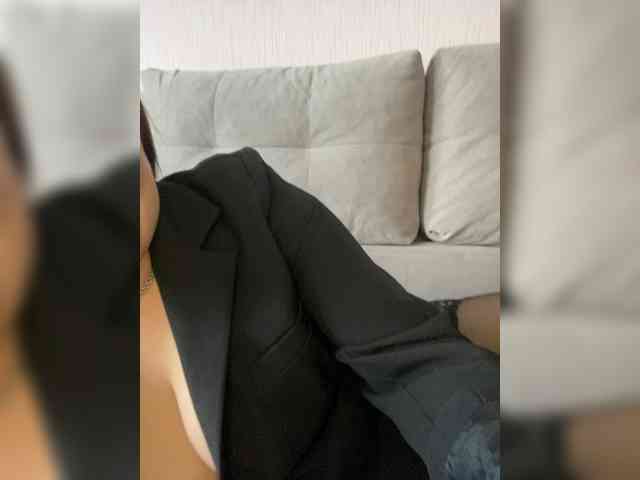 Sweetgirl31111 webcam