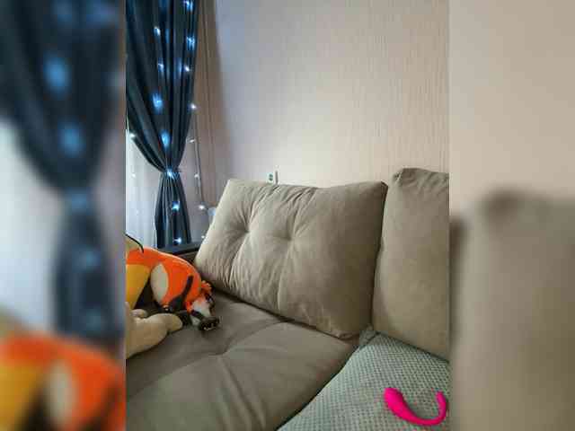 Sweetgirl31111 webcam