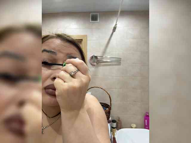 Sweetgirl31111 webcam