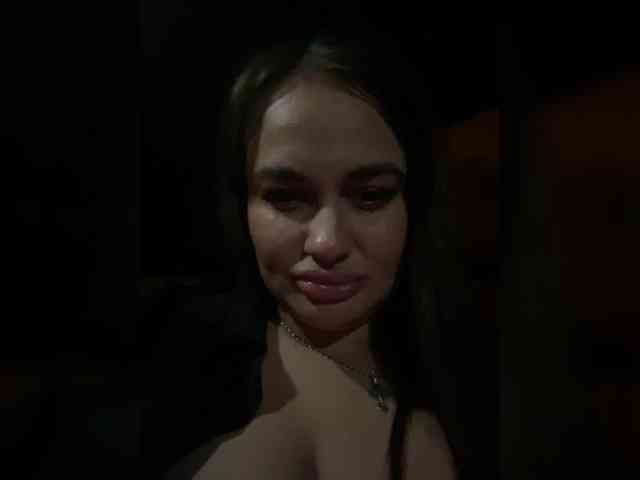 Sweetgirl31111 webcam