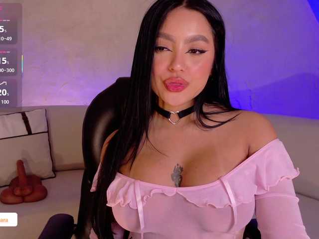 SaraWinstone1's BongaCams show and profile