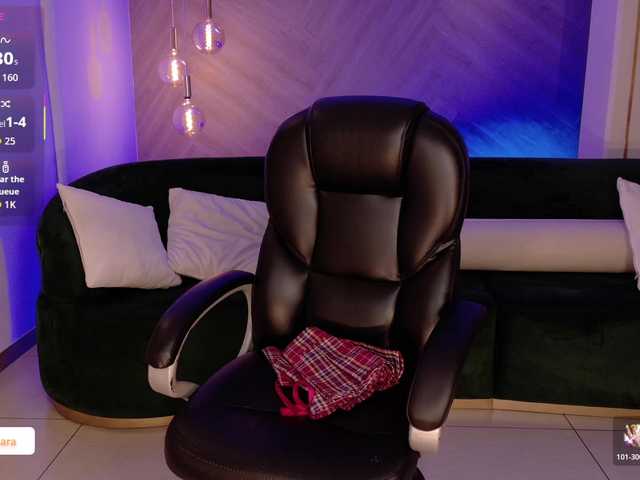 SaraWinstone1's BongaCams show and profile