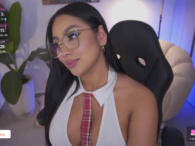 SaraWinstone1's BongaCams show and profile