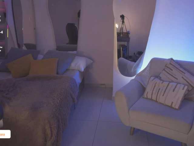 SaraWinstone1's BongaCams show and profile