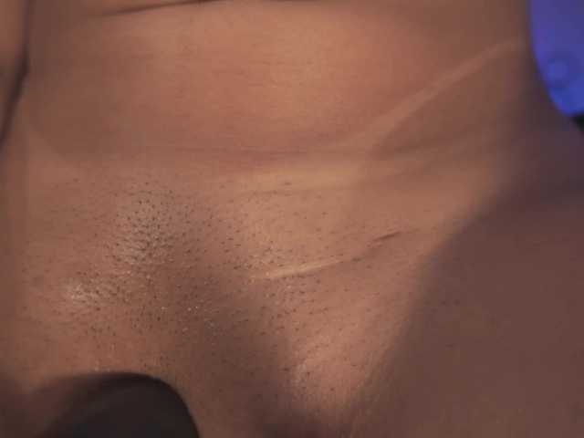 SaraWinstone1's BongaCams show and profile