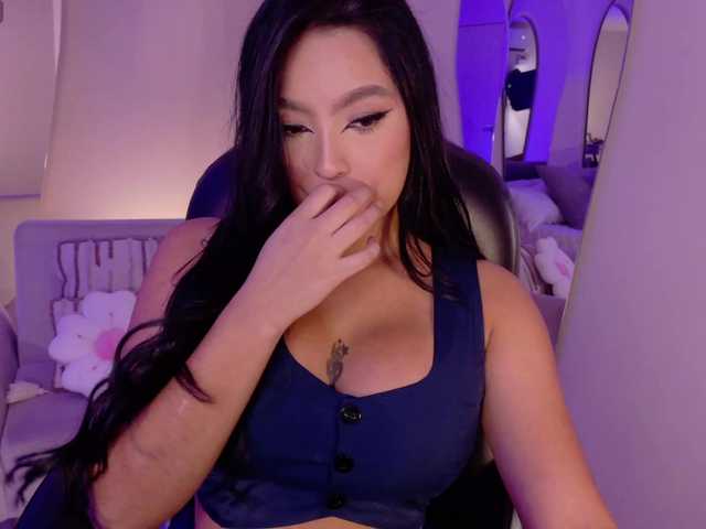 SaraWinstone1's BongaCams show and profile