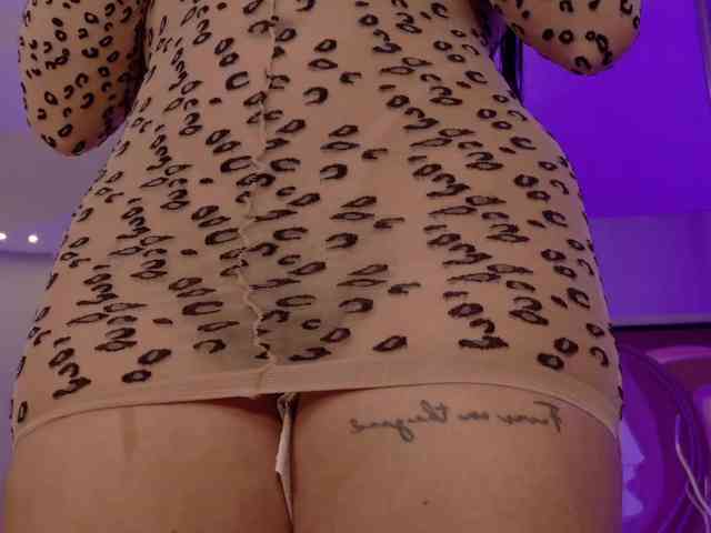 SaraWinstone1 webcam