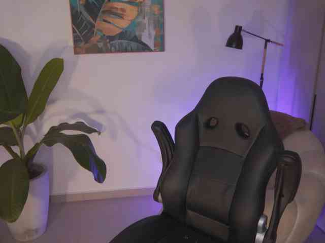 SaraWinstone1 webcam