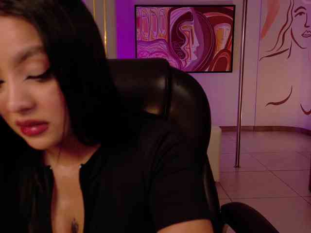 SaraWinstone1 webcam