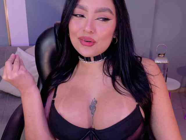 SaraWinstone1 webcam