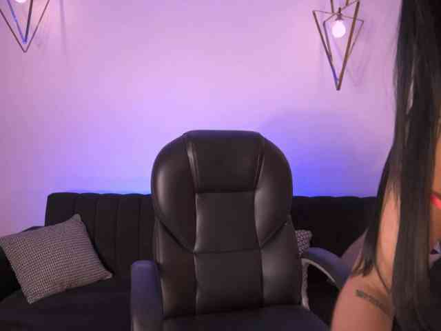 SaraWinstone1 webcam