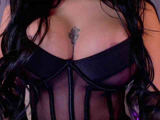 SaraWinstone1 webcam