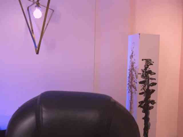 SaraWinstone1 webcam