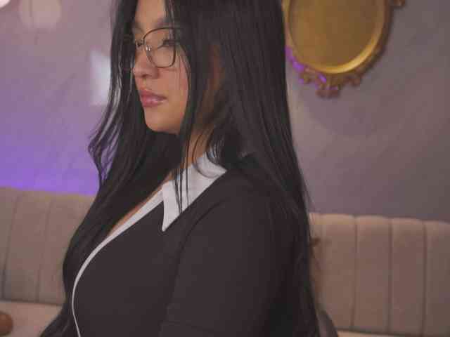 SaraWinstone1 webcam