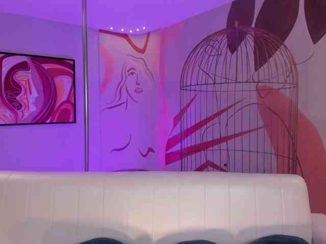 SaraWinstone1 webcam