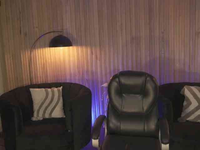 SaraWinstone1 webcam