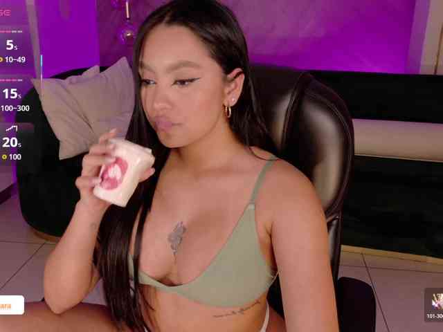 SaraWinstone1 webcam