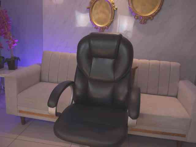 SaraWinstone1 webcam