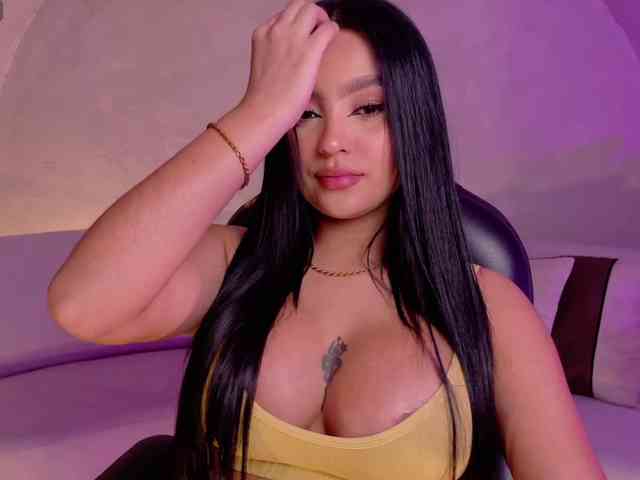 SaraWinstone1 webcam