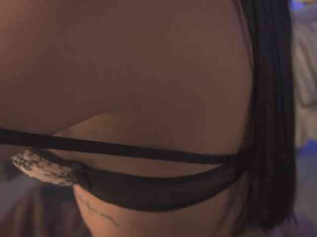 SaraWinstone1 webcam