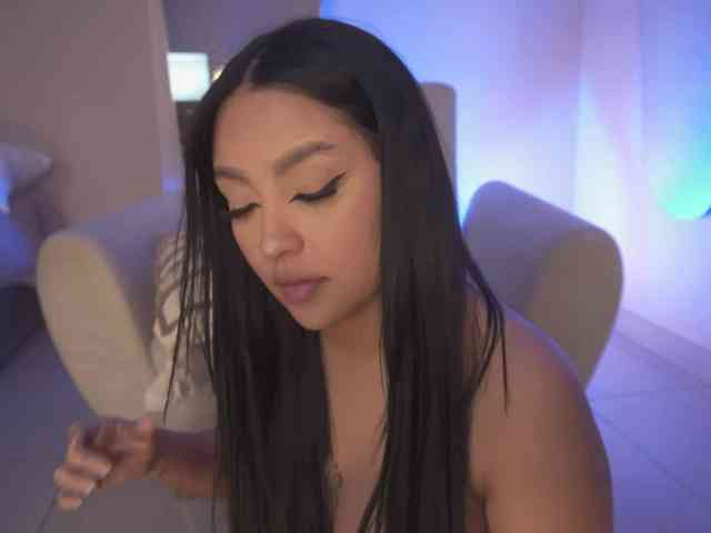 SaraWinstone1 webcam