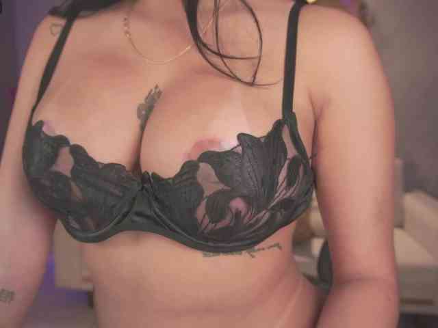 SaraWinstone1 webcam