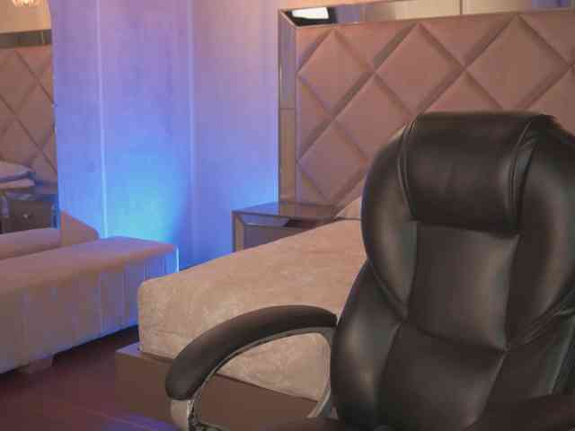 SaraWinstone1 webcam