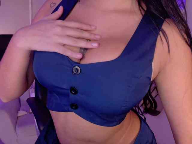 SaraWinstone1 webcam