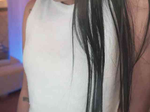 SaraWinstone1 webcam