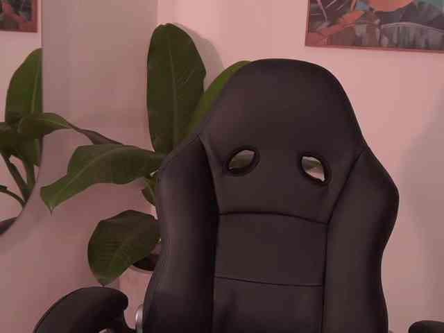 SaraWinstone1 webcam