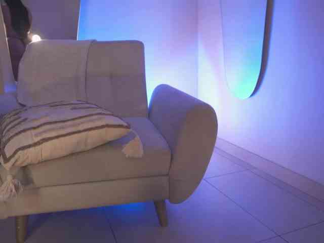 SaraWinstone1 webcam