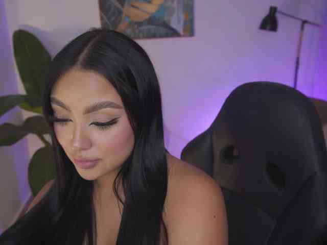 SaraWinstone1 webcam