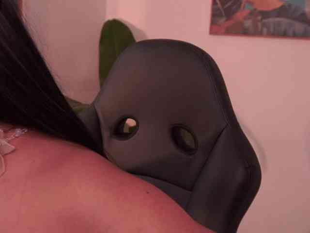 SaraWinstone1 webcam