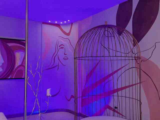 SaraWinstone1 webcam