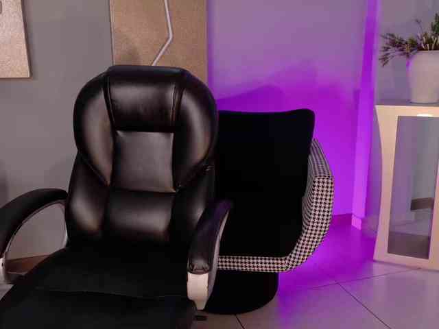 SaraWinstone1 webcam