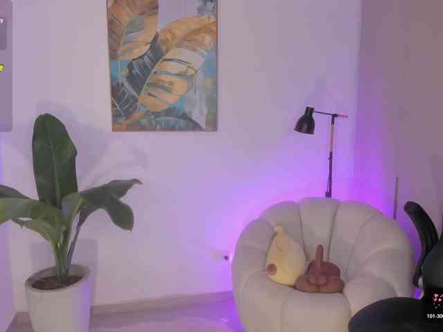 SaraWinstone1 webcam