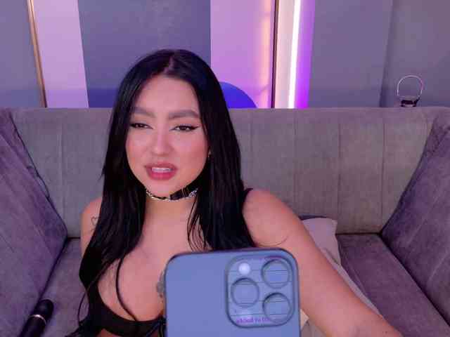 SaraWinstone1 webcam