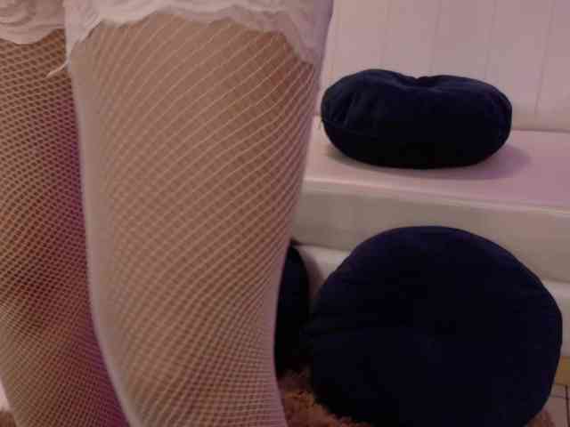 SaraWinstone1 webcam