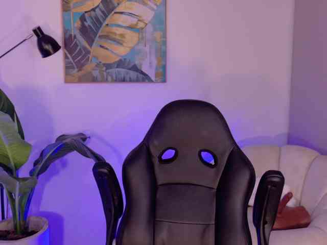 SaraWinstone1 webcam