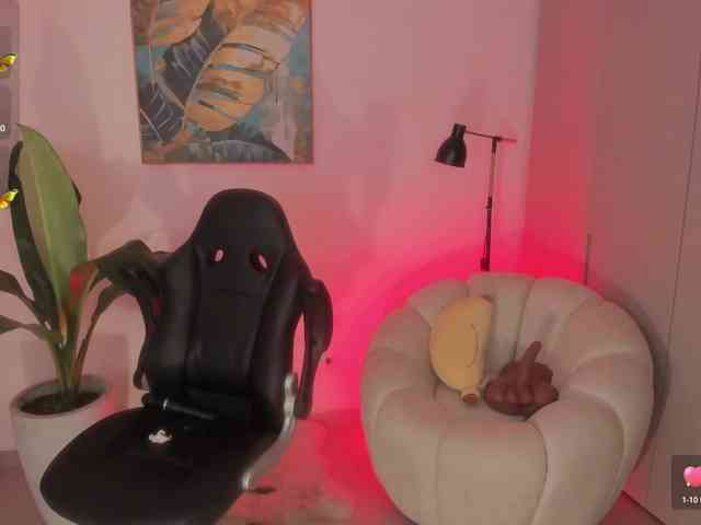 SaraWinstone1 webcam