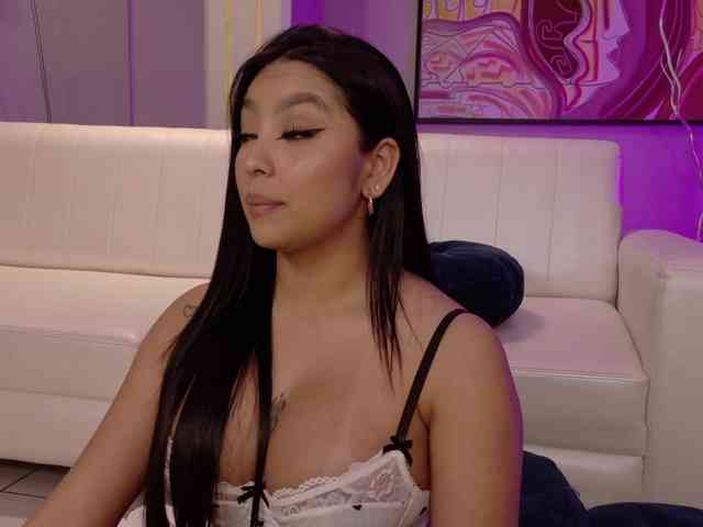 SaraWinstone1 webcam