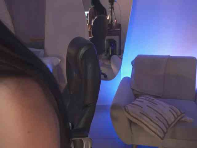 SaraWinstone1 Live Webcam on BongaCams