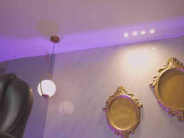 SaraWinstone1 webcam