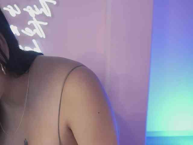 SaraWinstone1 webcam