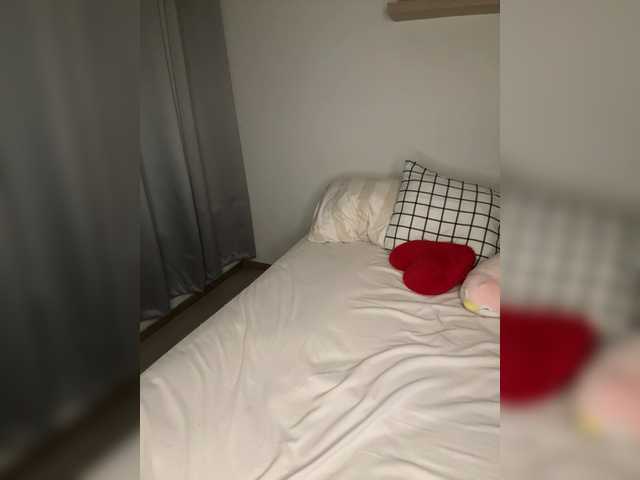 IsaBella-1's BongaCams show and profile