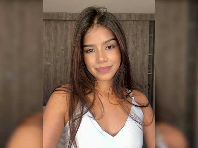 IsaBella-1's BongaCams show and profile