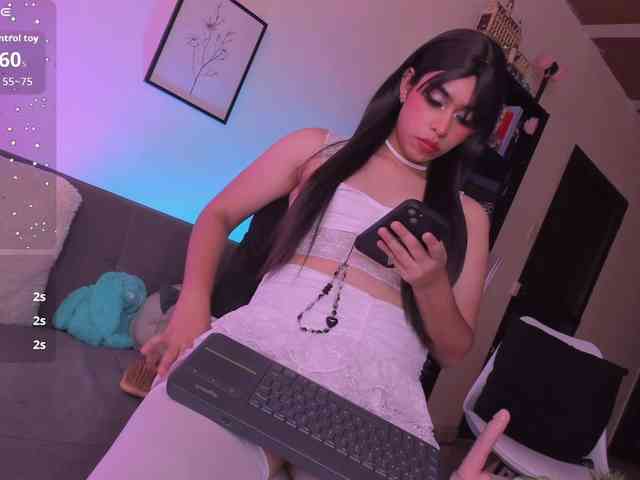 DreamDanna18 Live Webcam on BongaCams