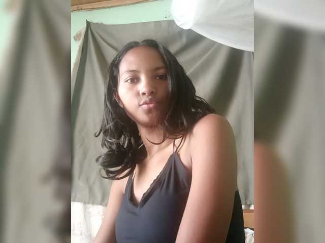 Murielle-1 – webcam model profile photo